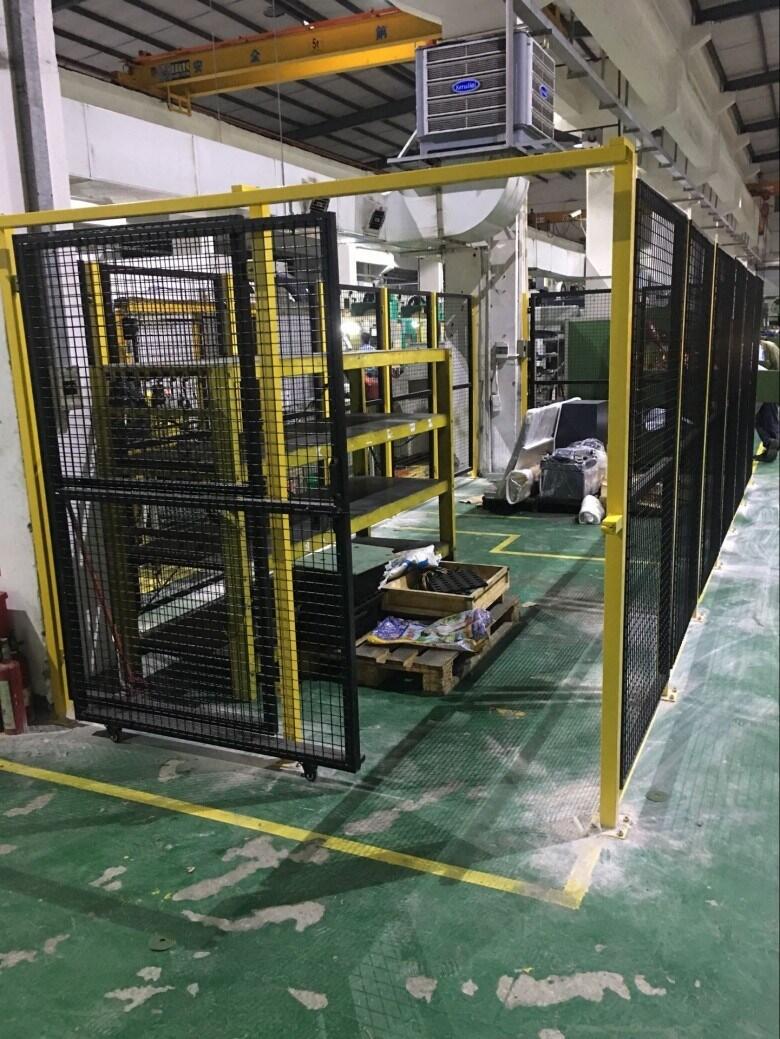 湖北工廠護(hù)欄網(wǎng)與機器人安全防護(hù)網(wǎng) 深圳廠家的定制服務(wù)解析